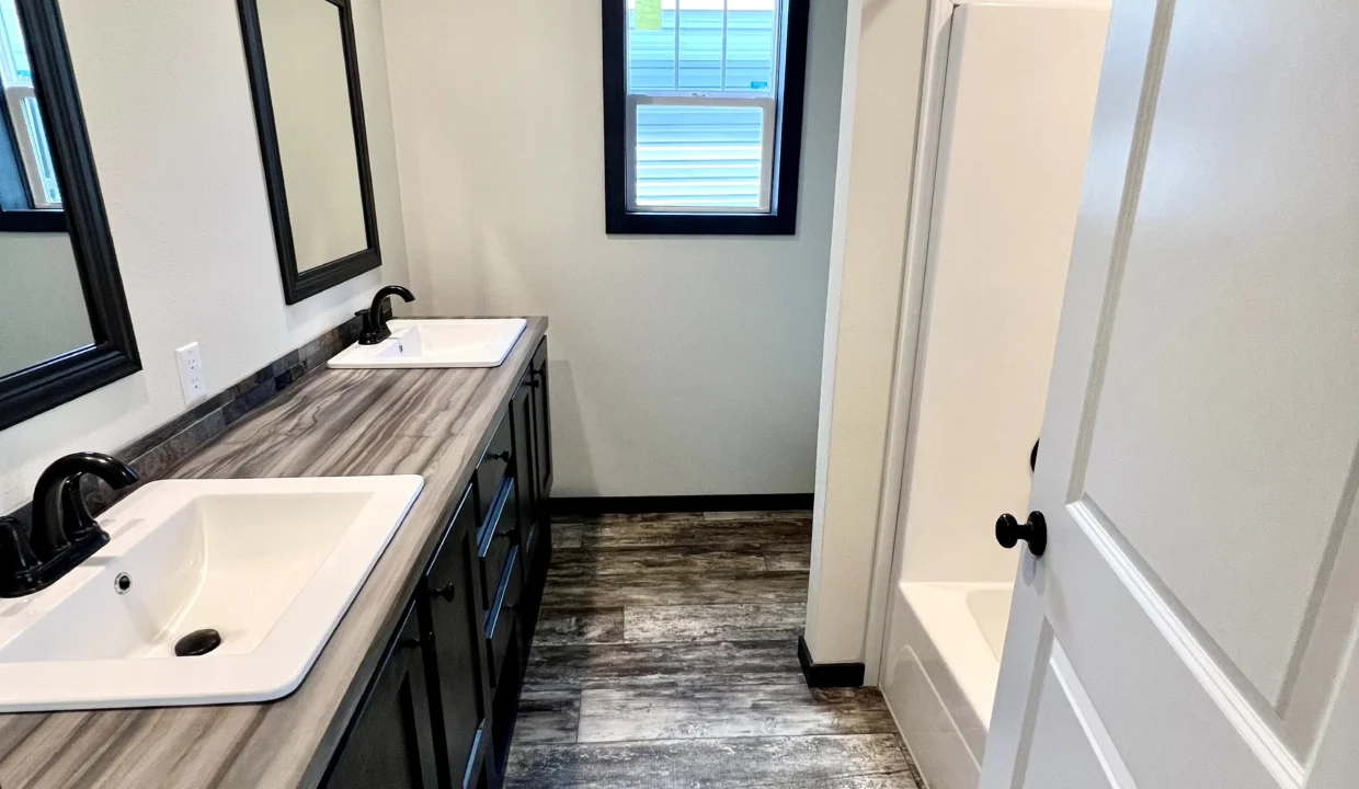 Elegant Manufactured Home Modern Design 05