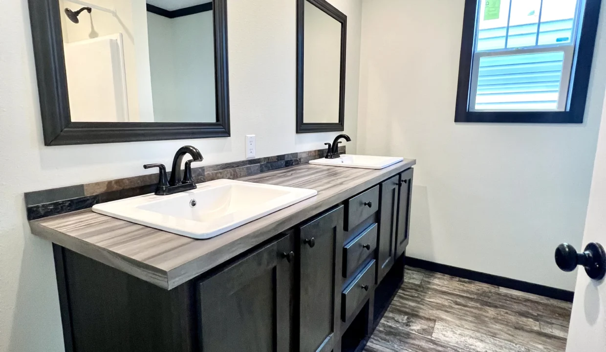 Elegant Manufactured Home Modern Design 13